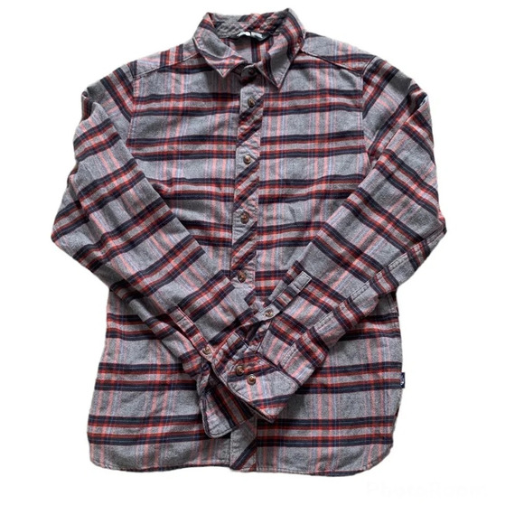 The Northface Men’s Flannel Gray/Ref Flannel long sleeves - Picture 1 of 5